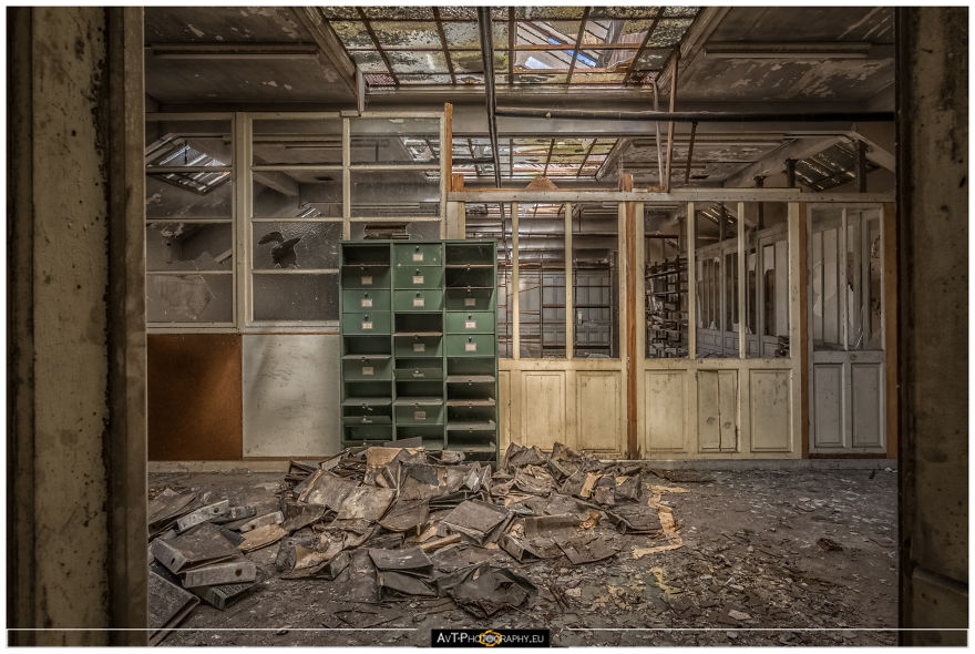 Old Administration Office Out Of Office