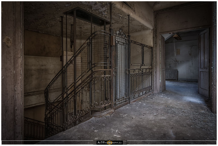 Old Administration Office Out Of Office