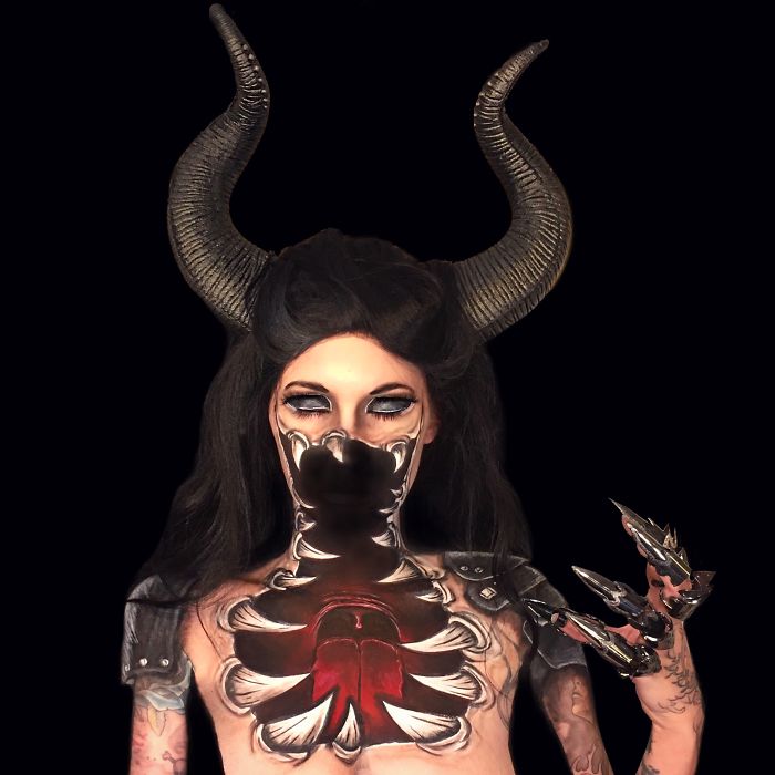 I Spend 10-20 Hours At A Time Turning Myself Into Different Characters