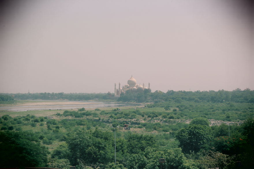Photographer Took A "Tourist Eye View" Across India - And The Result Was Amazing.