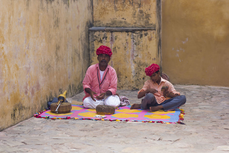 Photographer Took A "Tourist Eye View" Across India - And The Result Was Amazing.