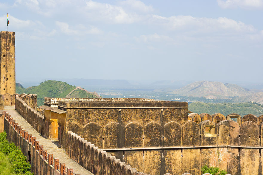 Photographer Took A "Tourist Eye View" Across India - And The Result Was Amazing.