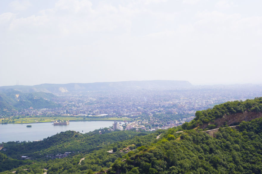 Photographer Took A "Tourist Eye View" Across India - And The Result Was Amazing.