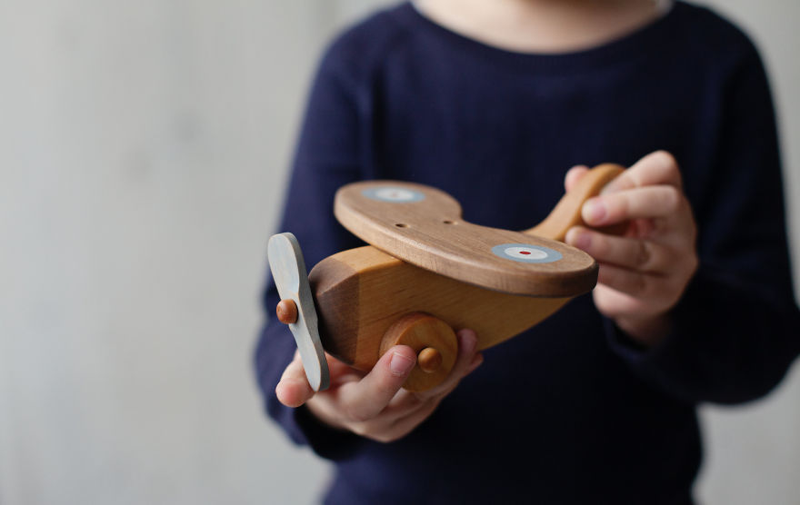 Before The Birth Of Our First Daughter, We Moved To The Countryside To Make Wooden Toys Before The Birth Of Our First Daughter, We Moved To The Countryside To Make Wooden Toys