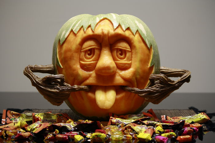 Carvings From Fruit And Vegetables