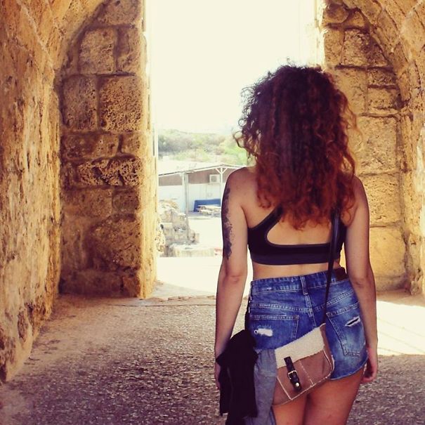 I Turn My Back To The Camera When I See Something Beautiful