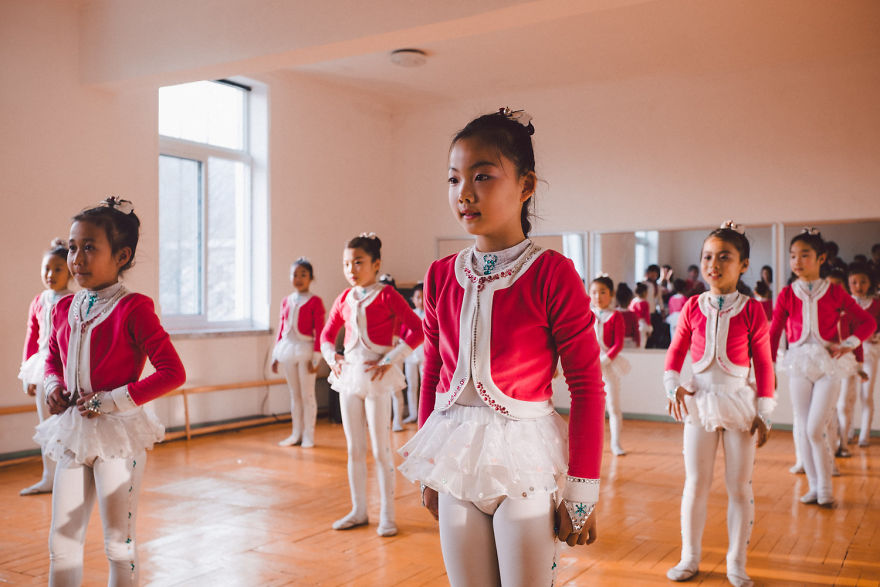 I'm A Freelance Photographer That Went To North Korea. Here's What I Saw