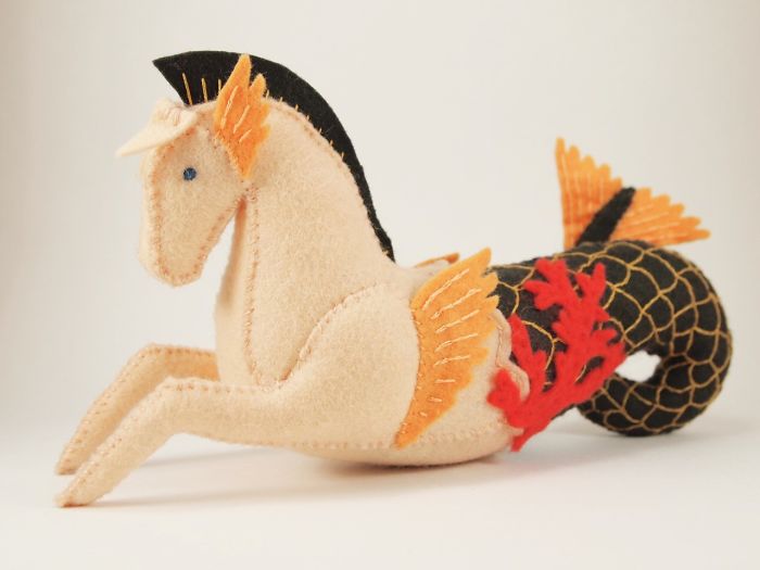 I Create One-of-a-kind Animals Out Of Wool Felt