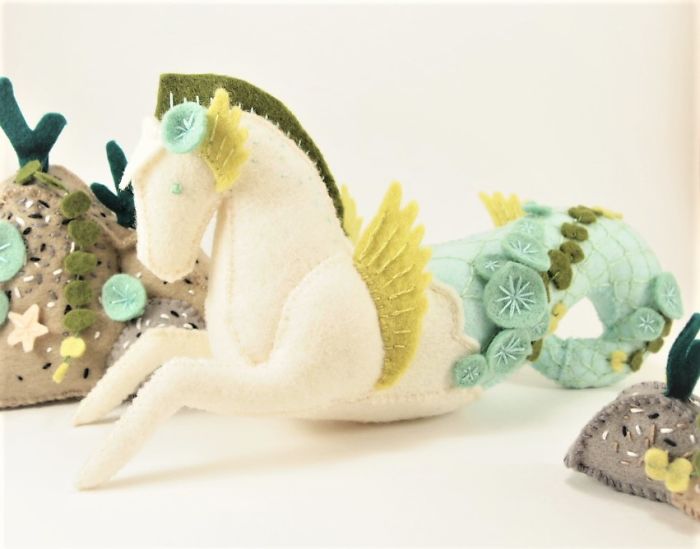 I Create One-of-a-kind Animals Out Of Wool Felt