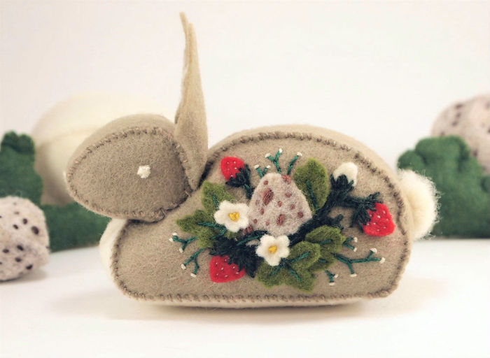 I Create One-of-a-kind Animals Out Of Wool Felt