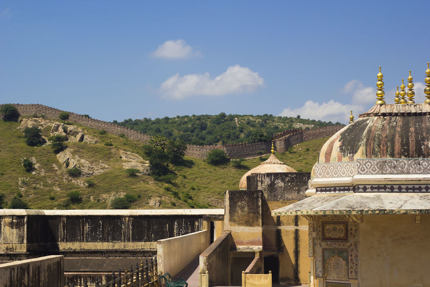Photographer Took A "Tourist Eye View" Across India - And The Result Was Amazing.