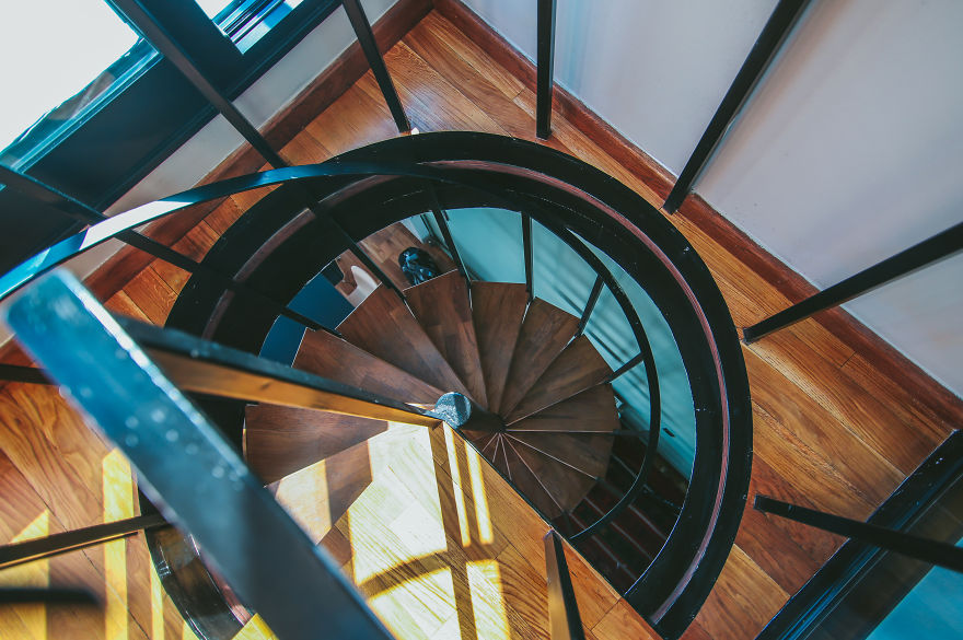 Mountain-Inspired Hotel Built From Shipping Containers 2200 Meters Above Sea Level In Georgia Mountain-Inspired Hotel Built From Shipping Containers 2200 Meters Above Sea Level In Georgia