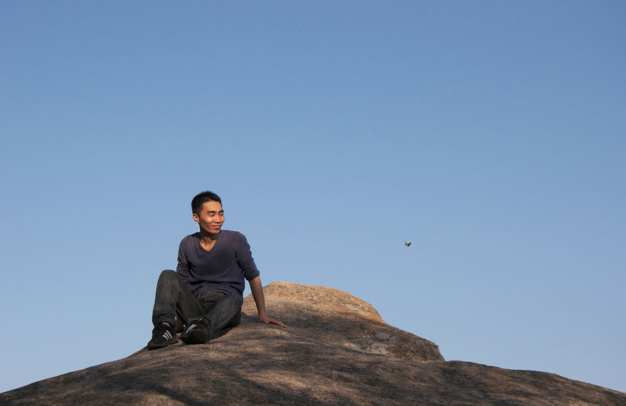 I See Many Funny Strangers On The Rock Everyday I See Many Funny Strangers On The Rock Everyday