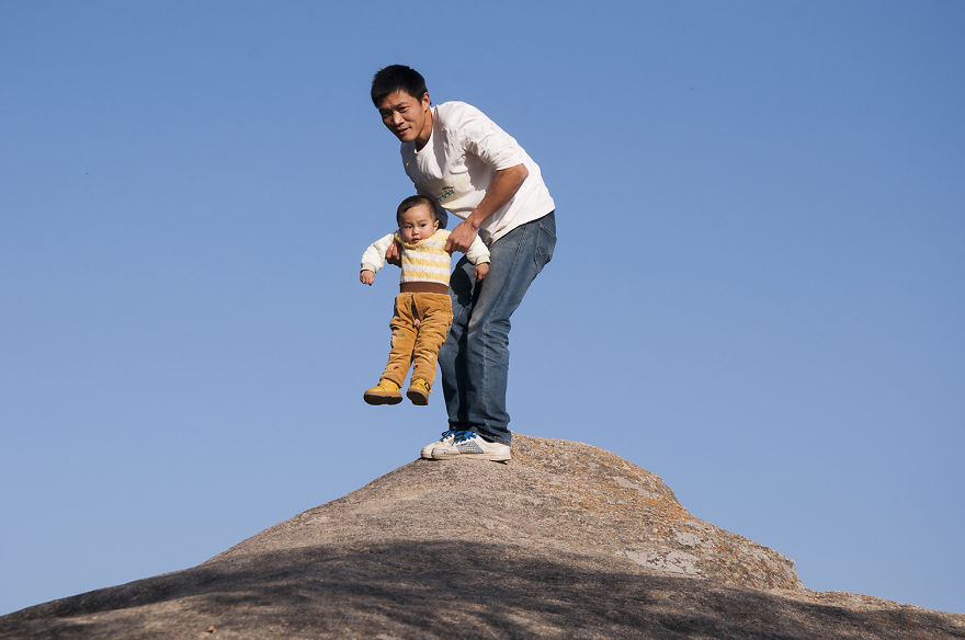 I See Many Funny Strangers On The Rock Everyday I See Many Funny Strangers On The Rock Everyday
