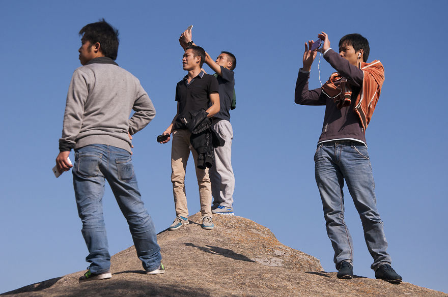 I See Many Funny Strangers On The Rock Everyday I See Many Funny Strangers On The Rock Everyday