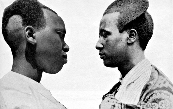 Almost 100-Year-Old Pictures Show How Amazing The Traditional Rwandan Hairstyle Was Almost 100-Year-Old Pictures Show How Amazing The Traditional Rwandan Hairstyle Was