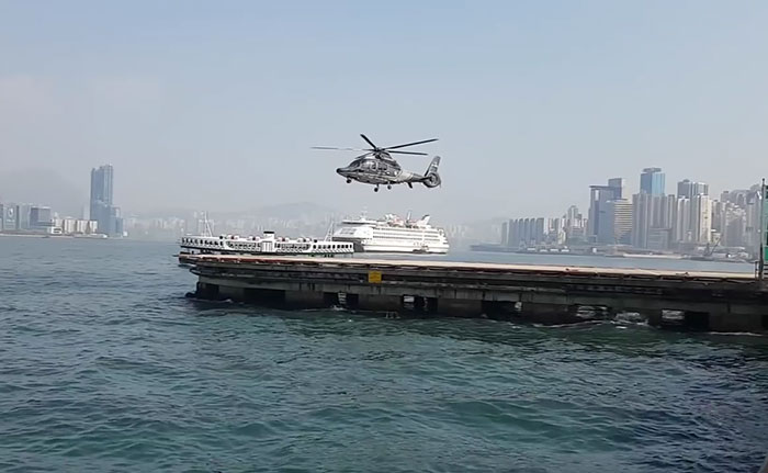 What Happens When Camera’s Shutter Syncs Perfectly With A Helicopter’s Rotor Will Mess With Your Mind