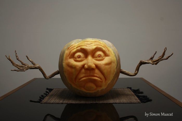 Carvings From Fruit And Vegetables