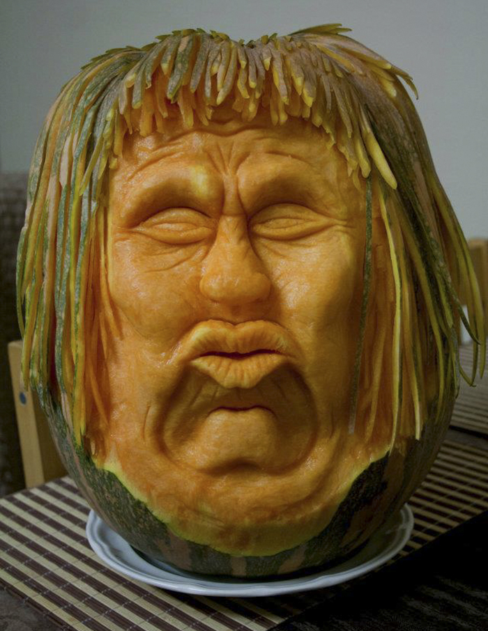 Carvings From Fruit And Vegetables