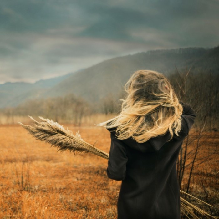 I Capture Emotional Stories In My Photographs