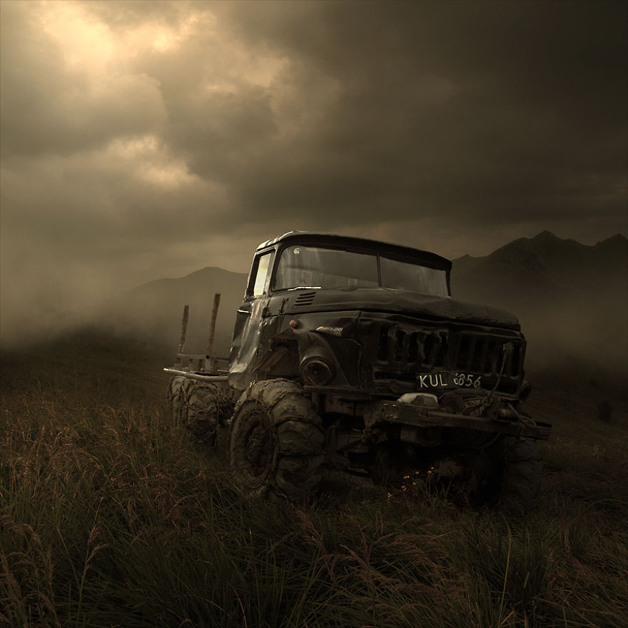 I Rescue Beautiful Old Cars From Being Forgotten Using Digital Art I Rescue Beautiful Old Cars From Being Forgotten Using Digital Art