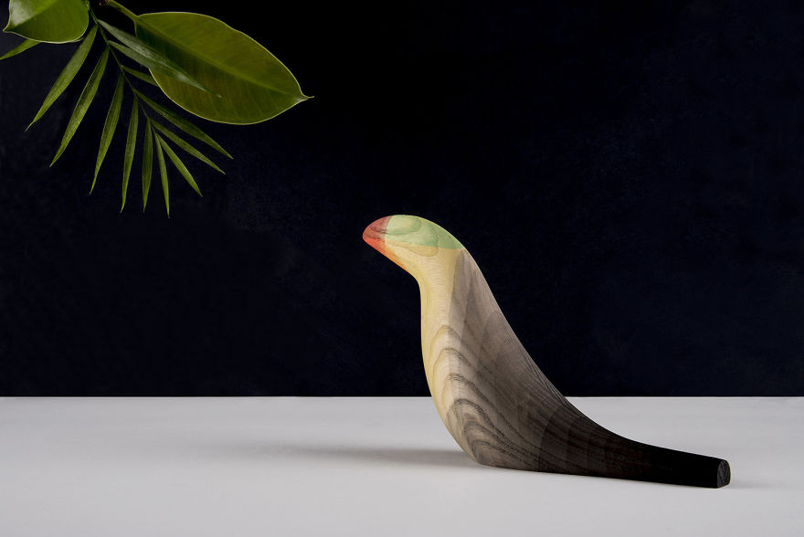 Mexican Artist Dips Wooden Birds Into Watercolor To Recreate The Look Of Local Birds Mexican Artist Dips Wooden Birds Into Watercolor To Recreate The Look Of Local Birds