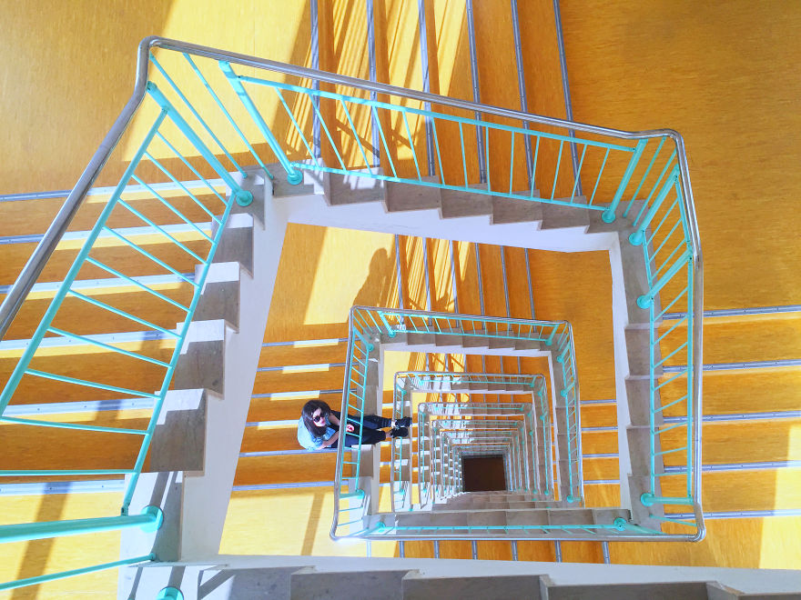 #wemetonthenet Campaign Celebrates Friendship People Start Online (add Yours)