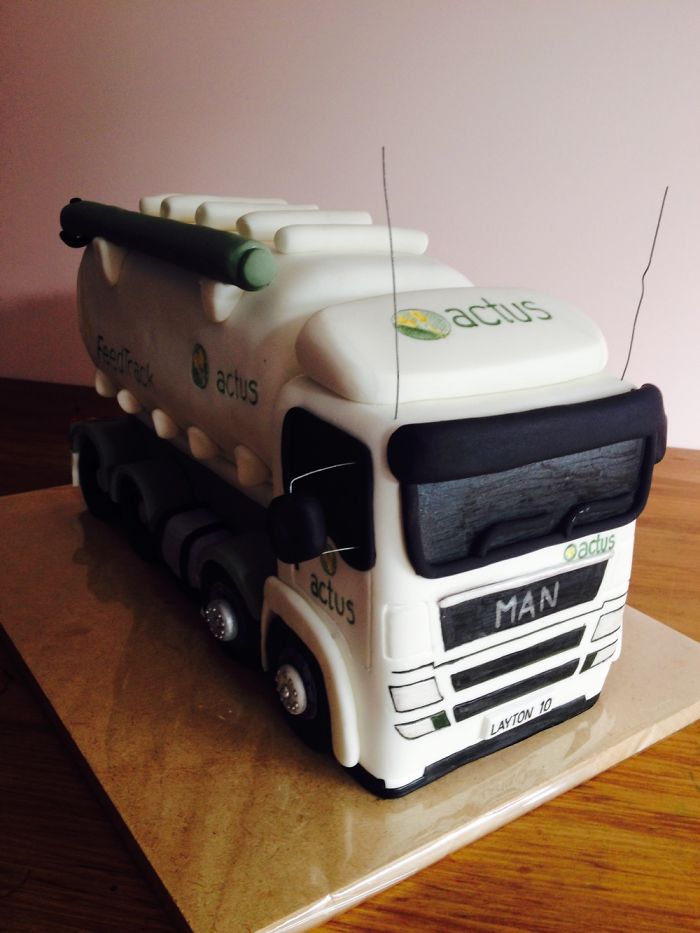 Vehicle Cakes