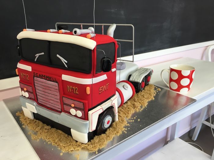 Vehicle Cakes