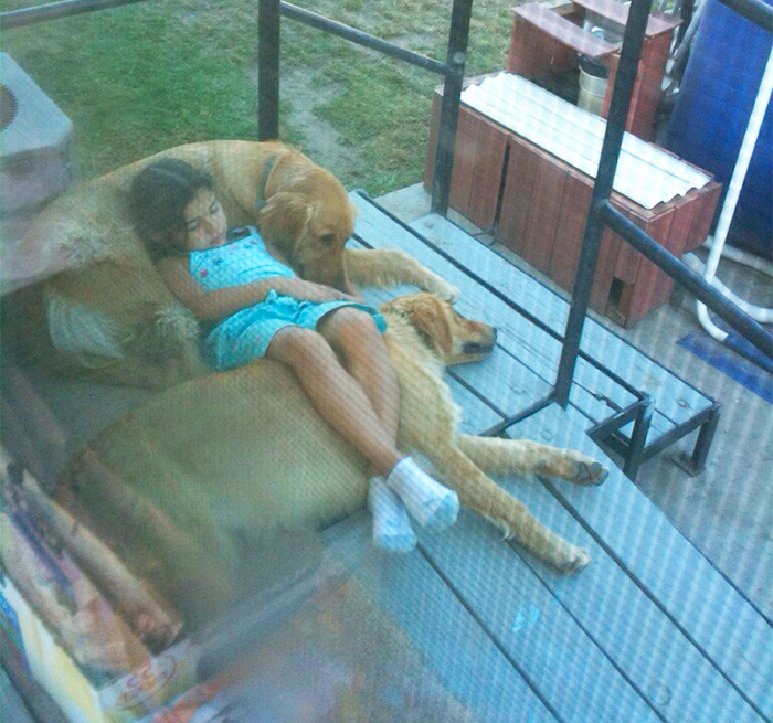 That Must Be The Most Comfortable Happyplace Ever