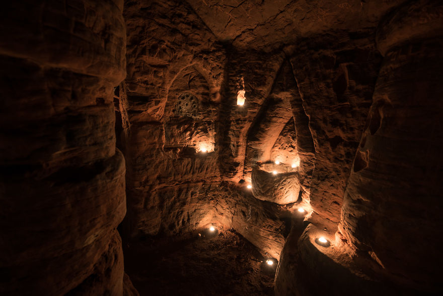 Rabbit Hole Leads To A Secret 700-Year-Old Cave Network Built By Knights Templar Rabbit Hole Leads To A Secret 700-Year-Old Cave Network Built By Knights Templar