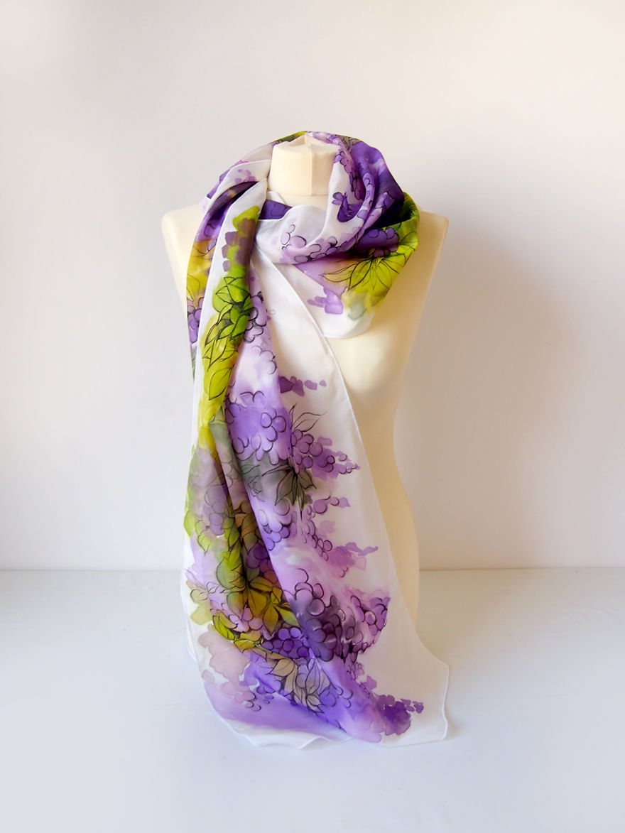 I Paint On Silk To Create Wearable Piece Of Art