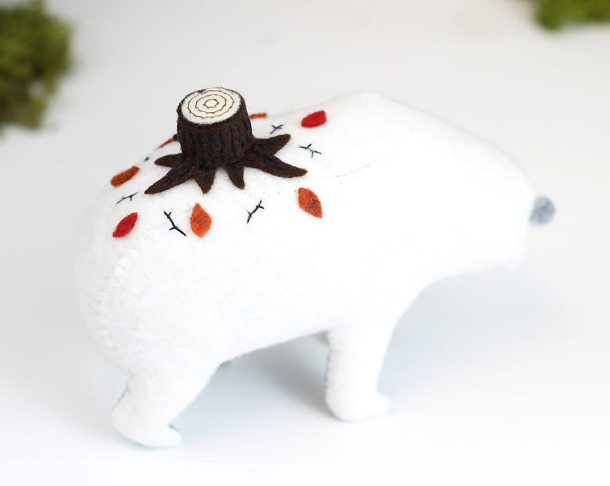 Soft-sculpture-bears-pastyourporchlight