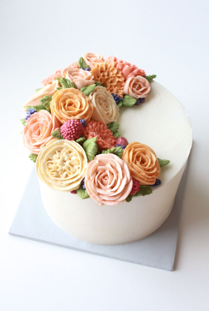 Spring-colourful-buttercream-flower-cakes