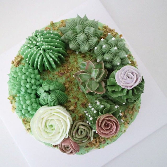 Spring-colourful-buttercream-flower-cakes