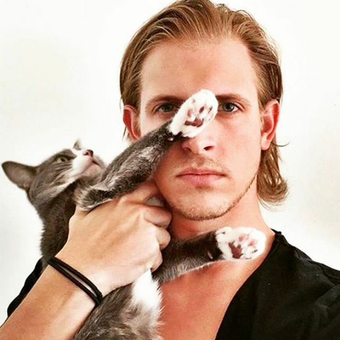 Dudes With Kittens