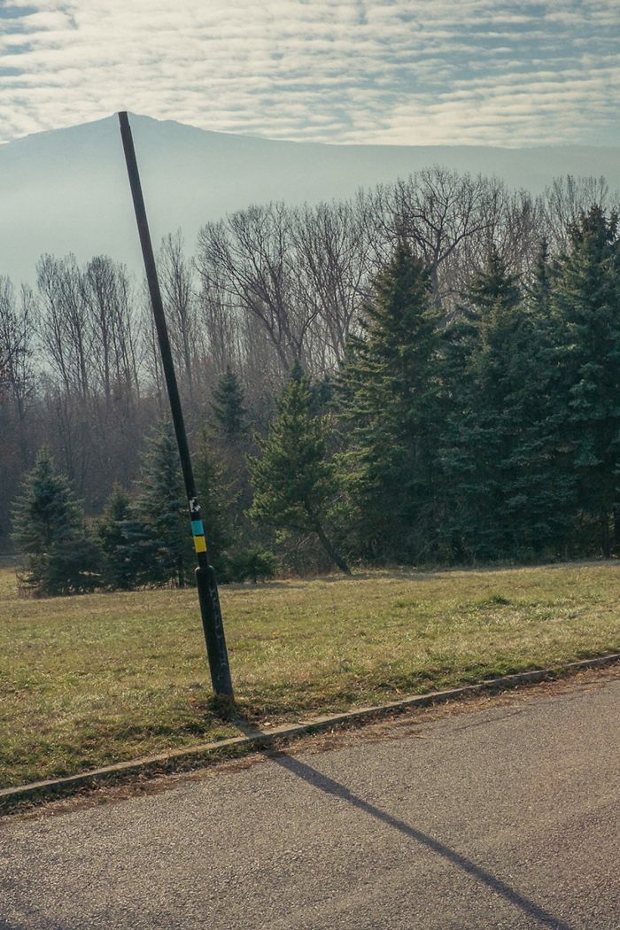 A Pole Holding A Mountain