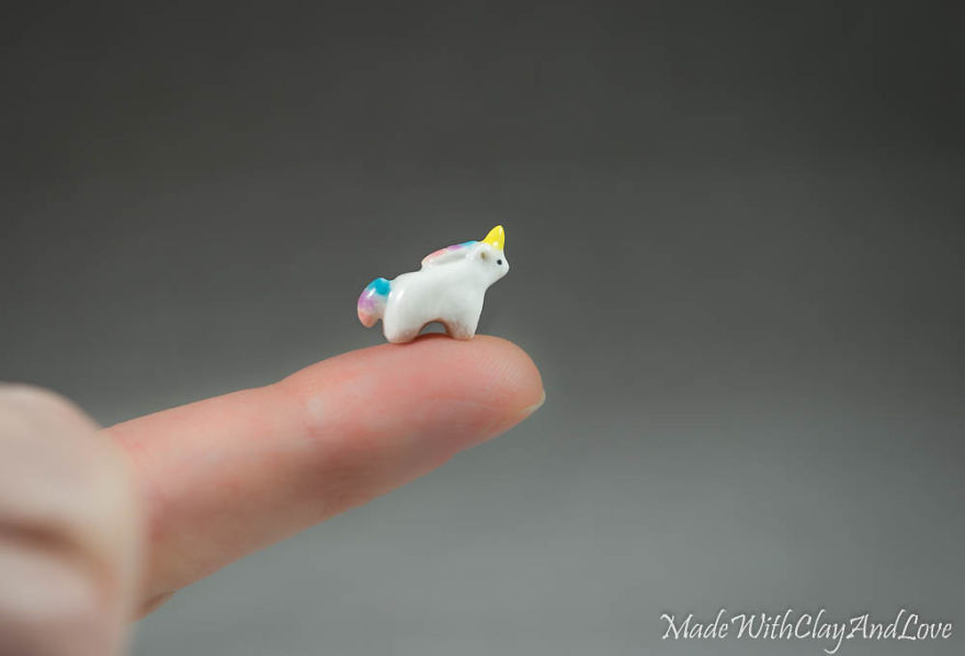 I Make Miniature Minimalist Ceramic Animals With A Touch Of Whimsy And Individual Personalities