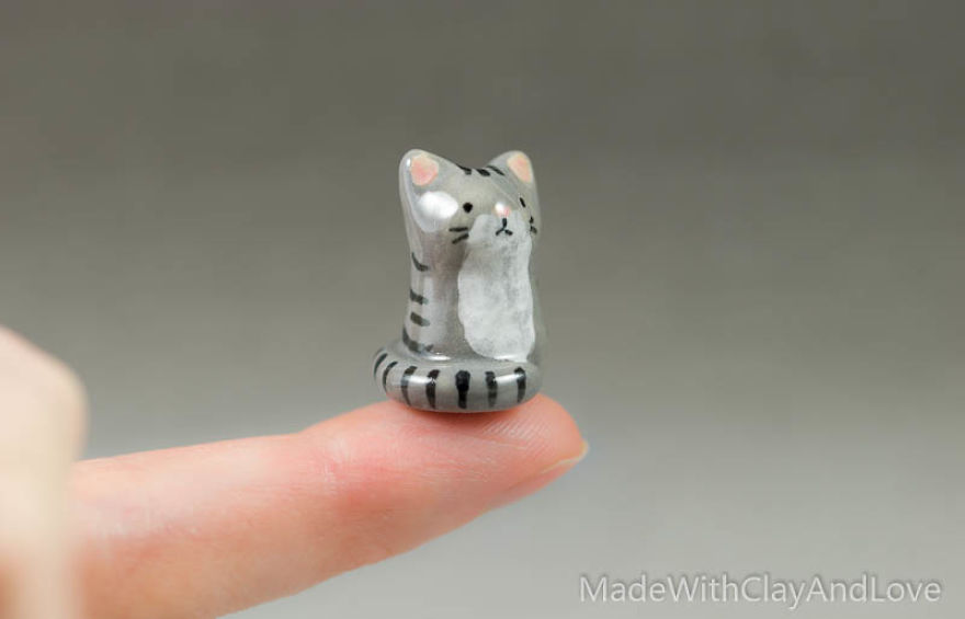 I Make Miniature Minimalist Ceramic Animals With A Touch Of Whimsy And Individual Personalities