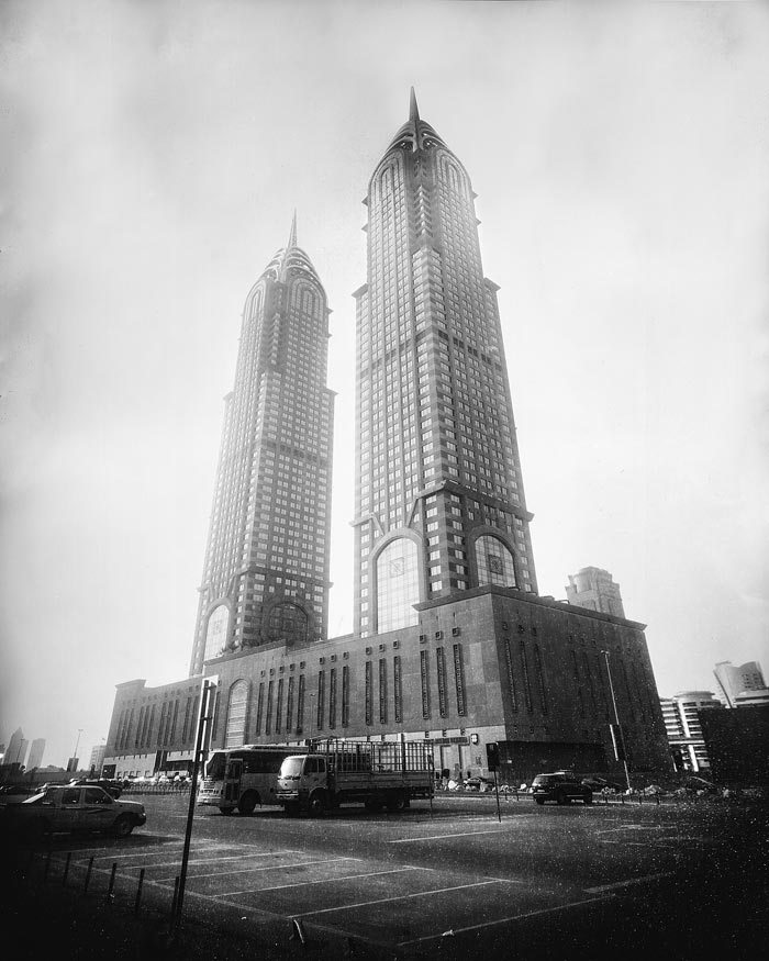 Couple Uses A Retro Process To Photograph Dubai Couple Uses A Retro Process To Photograph Dubai