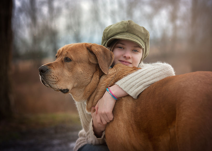 I'm Not Really A "Dog Person", But This Big Red Dog Is Winning My Heart And Here's Why I'm Not Really A "Dog Person", But This Big Red Dog Is Winning My Heart And Here's Why