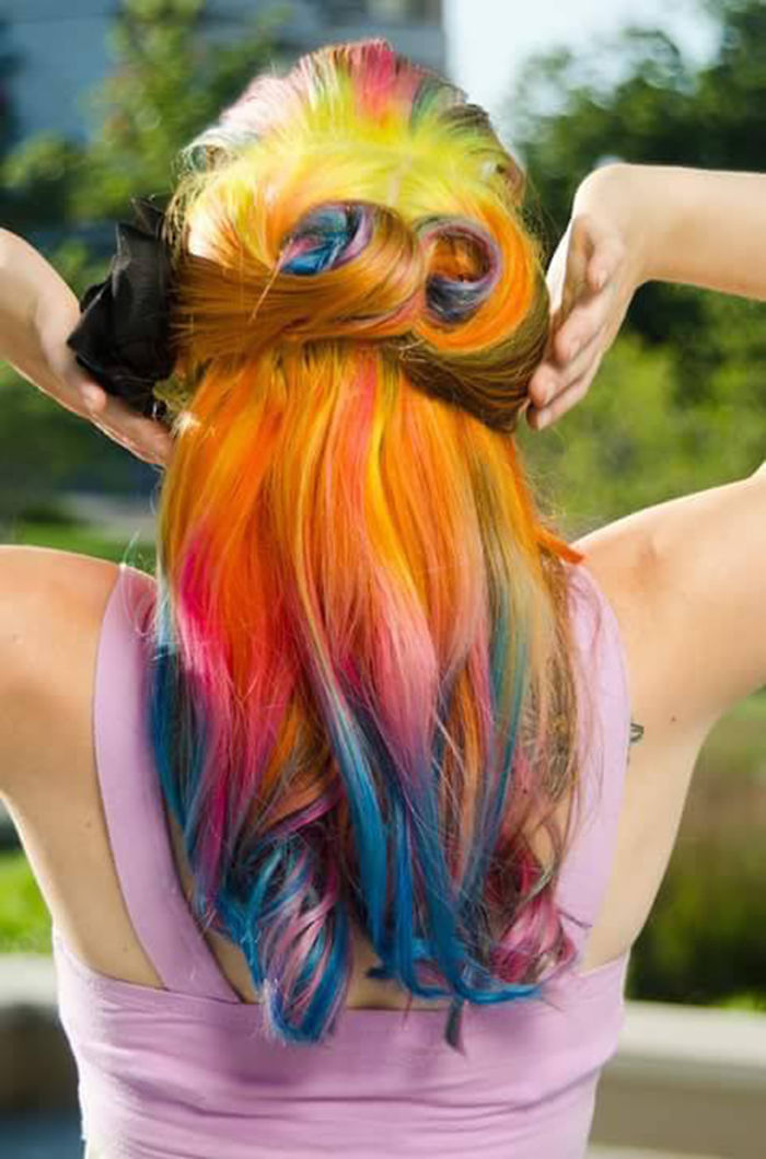 Holographic Rainbow Queen By; @purplepaty