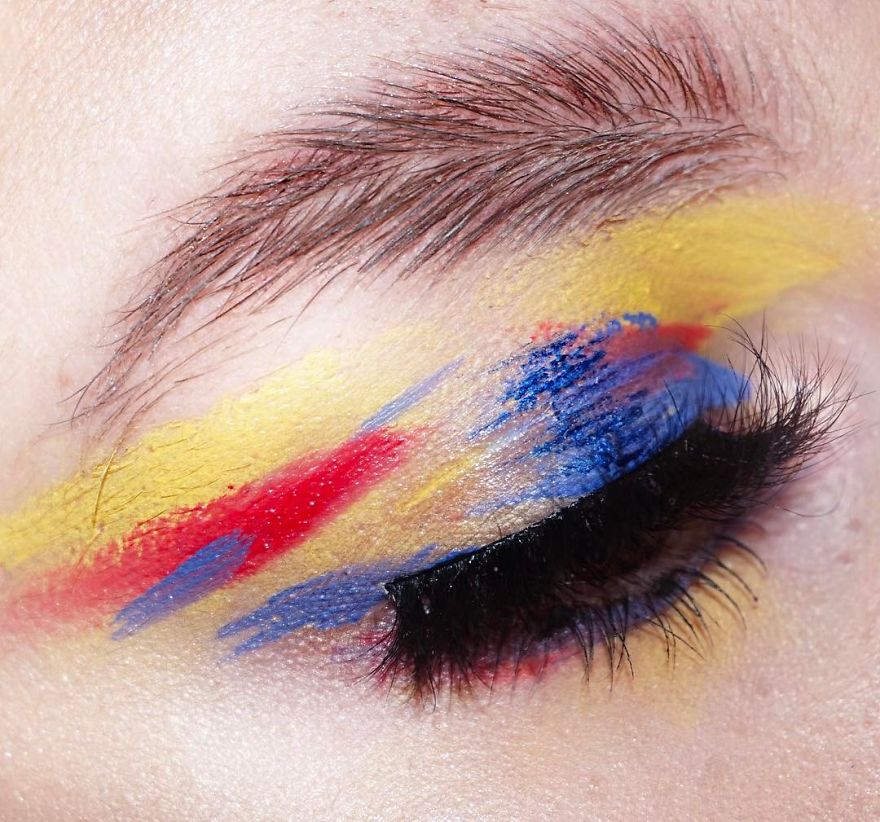 Feather Brows Is The Newest Trend Nobody Expected Feather Brows Is The Newest Trend Nobody Expected