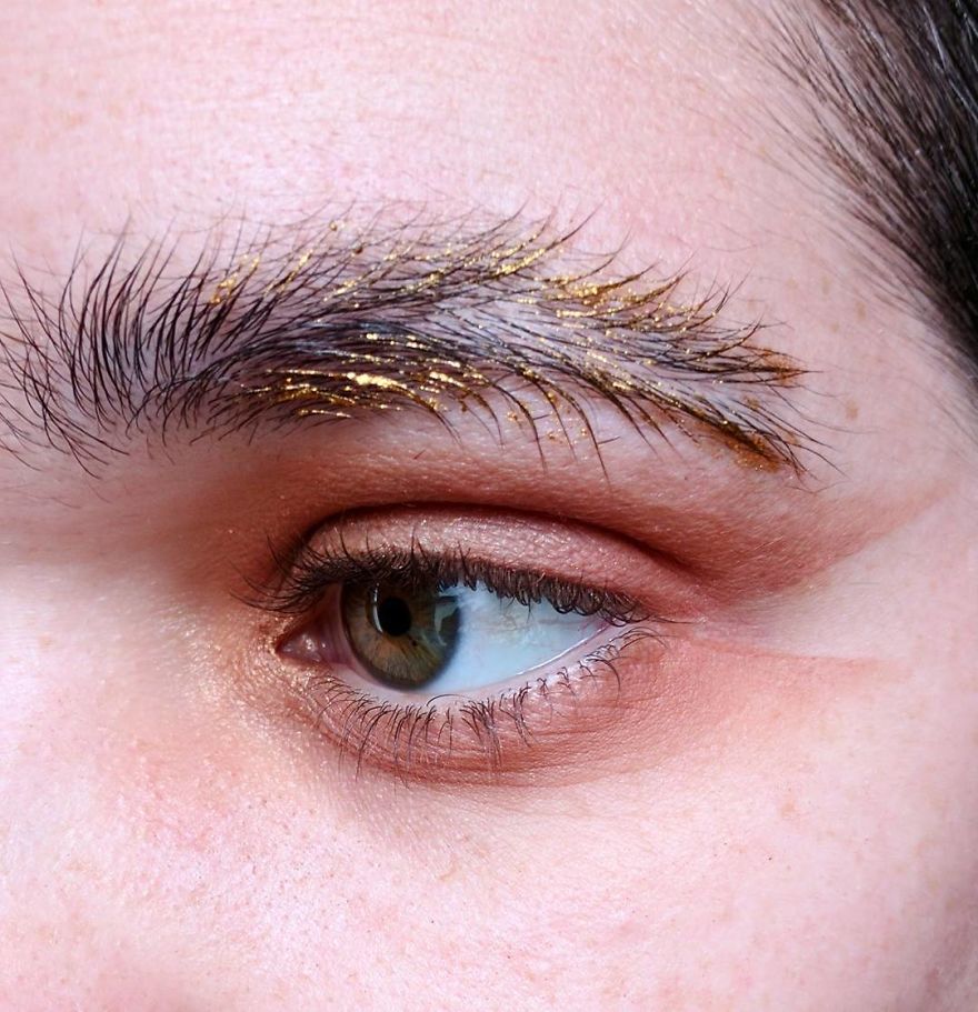 Feather Brows Is The Newest Trend Nobody Expected Feather Brows Is The Newest Trend Nobody Expected