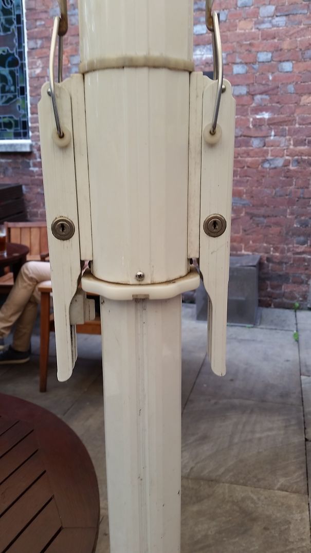 Friendly Parasol Guy!