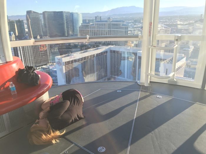 I Wish My Girlfriend Told Me She Was Afraid Of Heights Before Going On The Ferris Wheel