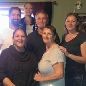 momanddadaman avatar