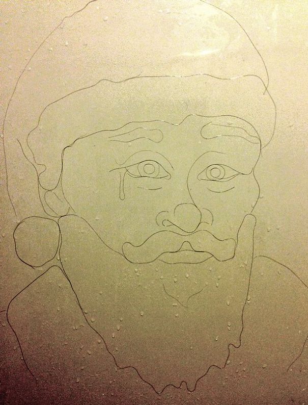 Artist Makes Drawings With Hair Falling In The Bath