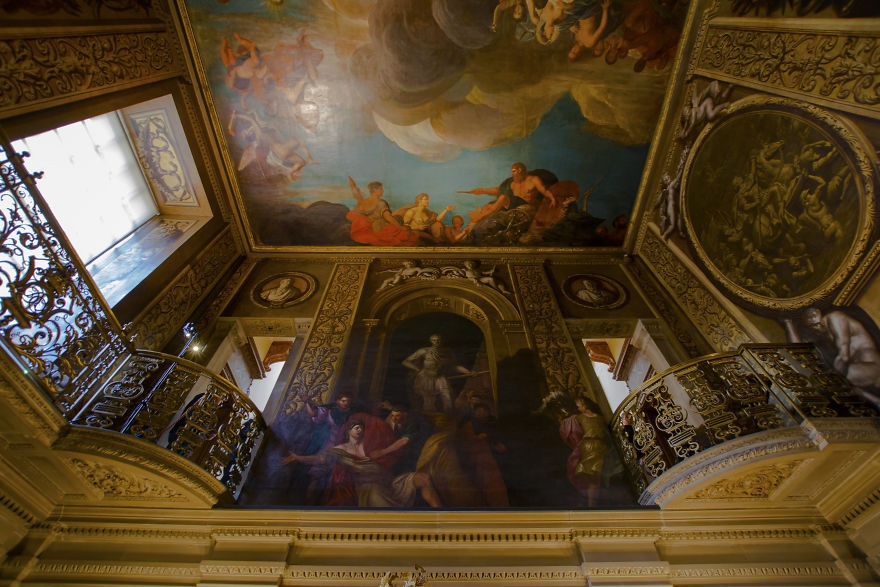 I Photographed 5 Centuries Of Fashion At Chatsworth House