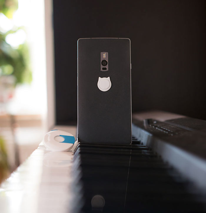 I Developed The First Anti-Theft Product That Physically Locks Your Phone To Your Pocket I Developed The First Anti-Theft Product That Physically Locks Your Phone To Your Pocket